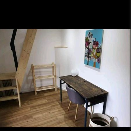 Duplex Refait A Neuf Dans Vieille Batisse Villa Prades  Dış mekan fotoğraf